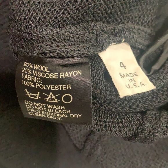 St. John VTG black with rhinestone closure knit jacket - Picture 10 of 10